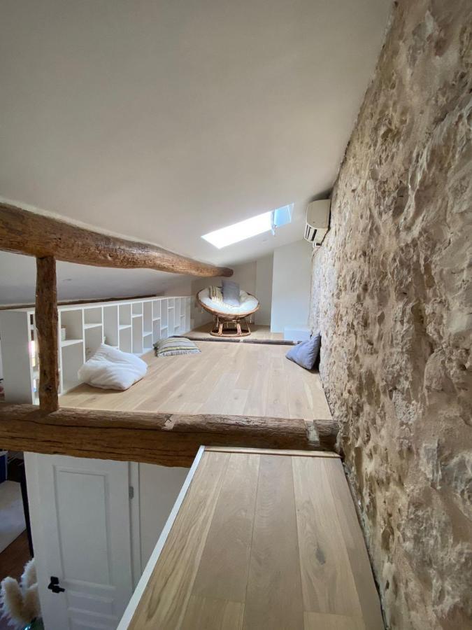 Apartment With Mediterranean Charm In The Heart Of The Provencal Market Antibes Extérieur photo