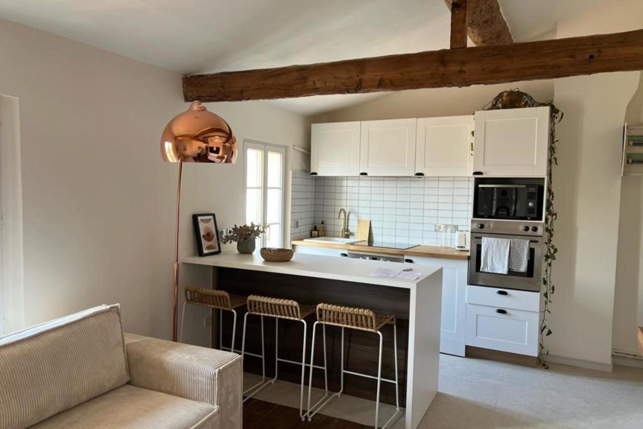 Apartment With Mediterranean Charm In The Heart Of The Provencal Market Antibes Extérieur photo